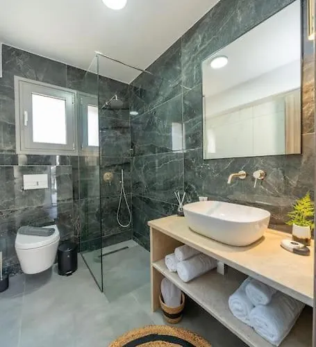 Fernando - F&a Golden Stone Villa *