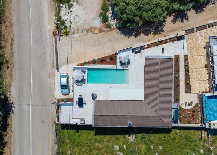 Villa Fernando - F&a Golden Stone *