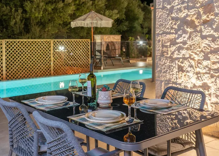 Fernando - F&a Golden Stone Villa *